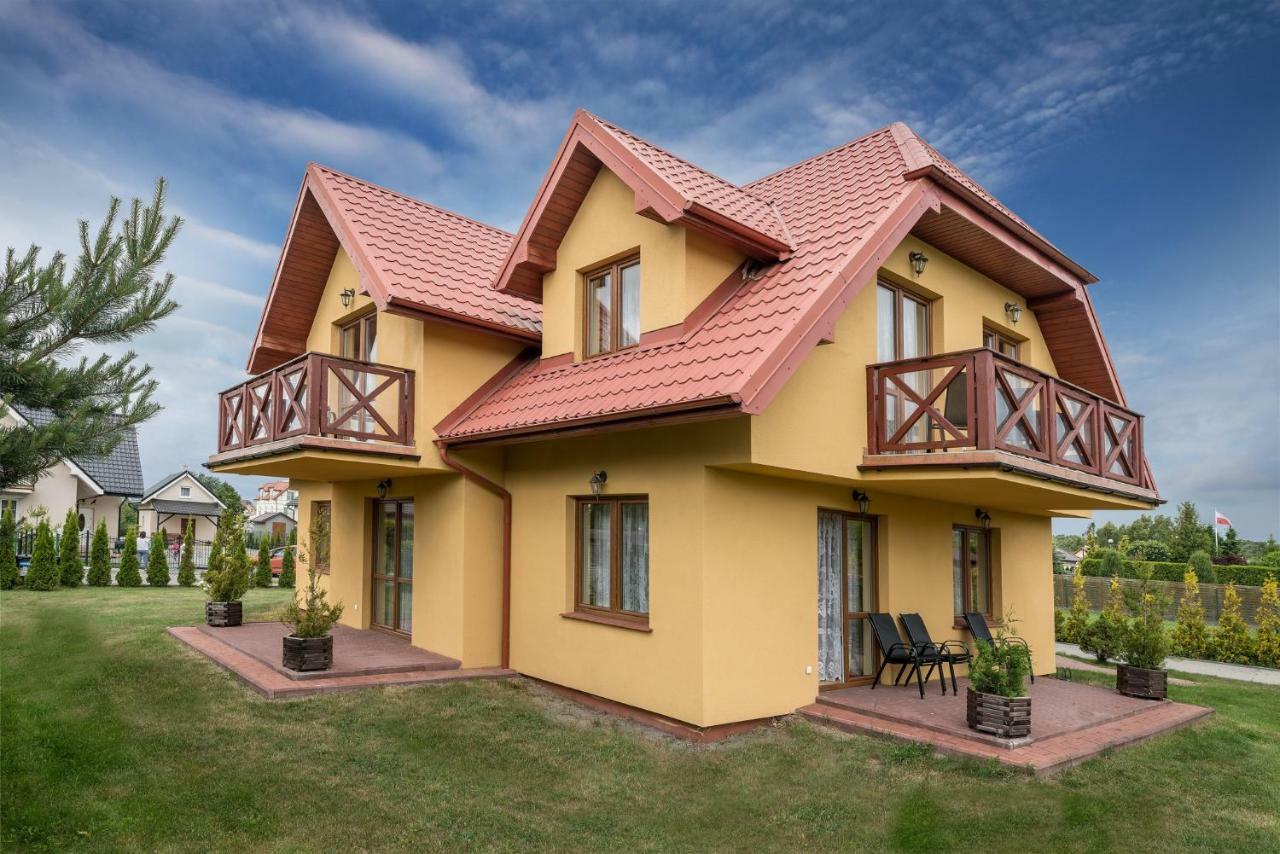 Klaudia Apartment Debki